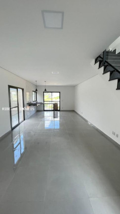 Imagem Casa com 3 Quartos à Venda, 140 m² em Villas Do Jaguari - Santana De Parnaíba Imagem Casa com 3 Quartos à Venda, 140 m² em Villas Do Jaguari - Santana De Parnaíba