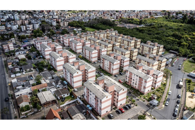 Imagem Imóvel com 2 Quartos à Venda,  em Rubem Berta - Porto Alegre