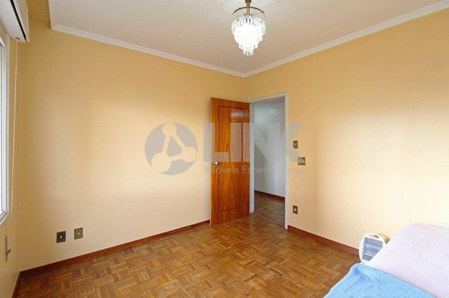 Imagem Apartamento com 4 Quartos à Venda, 214 m² em Menino Deus - Porto Alegre Imagem Apartamento com 4 Quartos à Venda, 214 m² em Menino Deus - Porto Alegre