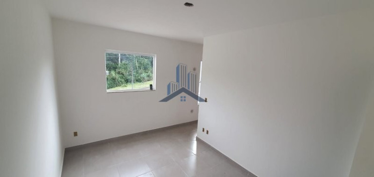 Imagem Sobrado com 2 Quartos à Venda, 69 m² em Santa Catarina - Joinville