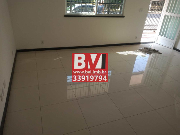 Imagem Casa com 3 Quartos à Venda, 100 m² em Vila Da Penha - Rio De Janeiro Imagem Casa com 3 Quartos à Venda, 100 m² em Vila Da Penha - Rio De Janeiro
