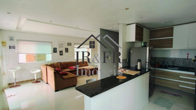 Imagem Casa com 30 Quartos à Venda, 200 m² em Arembepe (abrantes) - Camaçari Imagem Casa com 30 Quartos à Venda, 200 m² em Arembepe (abrantes) - Camaçari