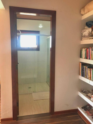 Imagem Sobrado com 3 Quartos à Venda, 210 m² em Parque Imbiry - Campos Do Jordão Imagem Sobrado com 3 Quartos à Venda, 210 m² em Parque Imbiry - Campos Do Jordão