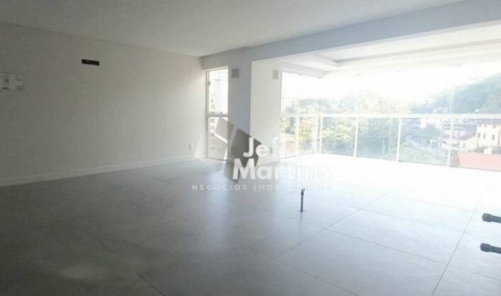 Imagem Apartamento com 3 Quartos à Venda, 144 m² em Ponta Aguda - Blumenau