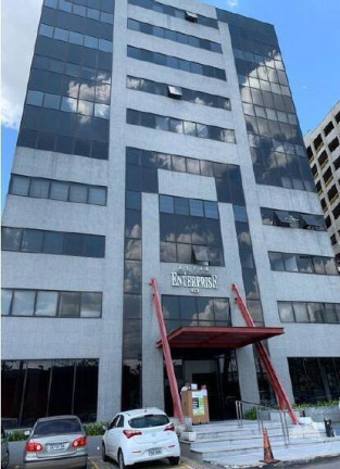 Sala Comercial à Venda, 66 m² em Barueri