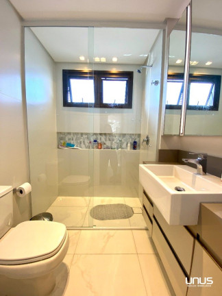 Imagem Apartamento com 3 Quartos à Venda,  em Kobrasol - São José