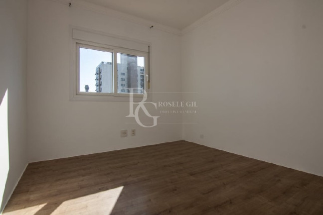 Imagem Apartamento com 3 Quartos à Venda, 123 m² em Petrópolis - Porto Alegre Imagem Apartamento com 3 Quartos à Venda, 123 m² em Petrópolis - Porto Alegre