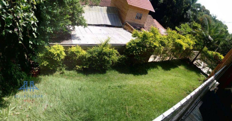 Imagem Casa com 2 Quartos à Venda, 180 m² em Rio Tavares - Florianópolis