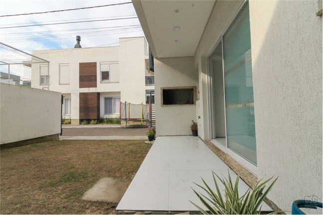 Imagem Casa com 3 Quartos à Venda, em Hípica - Porto Alegre Imagem Casa com 3 Quartos à Venda, em Hípica - Porto Alegre