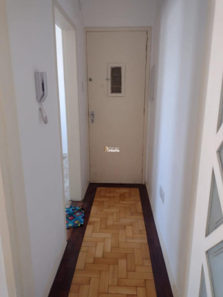 Imagem Imóvel com 2 Quartos à Venda, 70 m² em Menino Deus - Porto Alegre Imagem Imóvel com 2 Quartos à Venda, 70 m² em Menino Deus - Porto Alegre