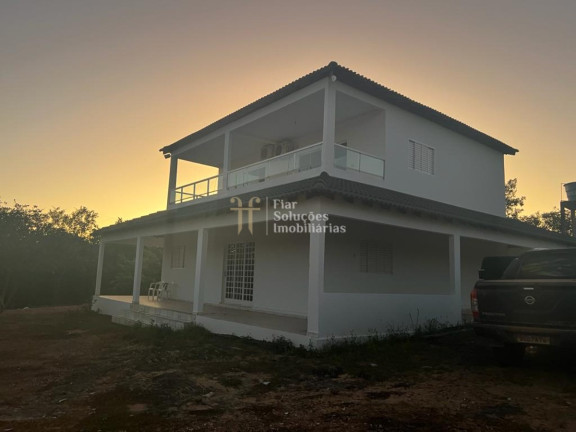 Sobrado com 4 Quartos à Venda, 310 m² em Centro - Chapada Dos Guimarães
