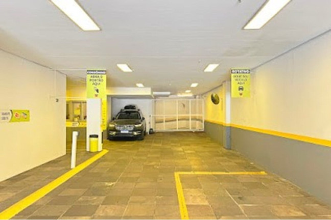 Imagem Sala Comercial à Venda, 46 m² em Moinhos De Vento - Porto Alegre Imagem Sala Comercial à Venda, 46 m² em Moinhos De Vento - Porto Alegre
