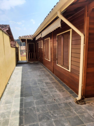 Imagem Casa com 2 Quartos à Venda, 180 m² em Santa Luzia - Bragança Paulista Imagem Casa com 2 Quartos à Venda, 180 m² em Santa Luzia - Bragança Paulista