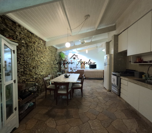 Imagem Casa com 6 Quartos à Venda, 300 m² em Maresias - São Sebastião Imagem Casa com 6 Quartos à Venda, 300 m² em Maresias - São Sebastião