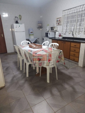 Imagem Chácara com 3 Quartos à Venda, 4.431 m² em Caçapava