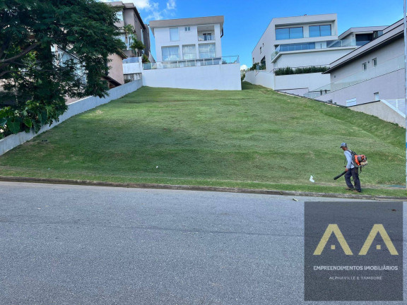 Terreno em Condomínio à Venda, 525 m² em Tamboré - Santana De Parnaíba