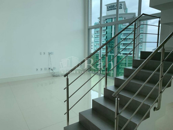 Imagem Cobertura com 3 Quartos à Venda, 335 m² em Centro - Balneário Camboriú Imagem Cobertura com 3 Quartos à Venda, 335 m² em Centro - Balneário Camboriú