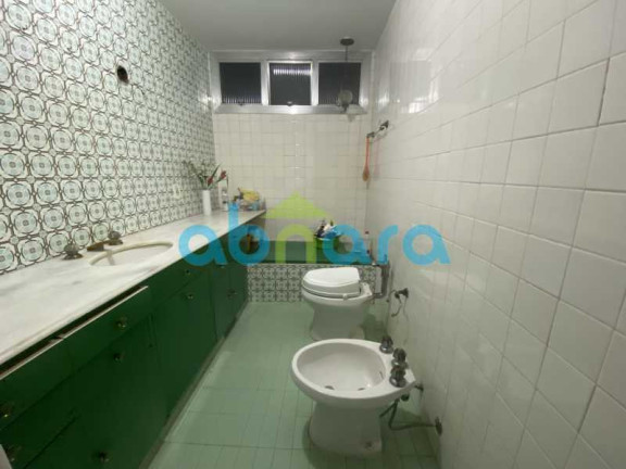 Imagem Apartamento com 4 Quartos à Venda, 332 m² em Copacabana - Rio De Janeiro Imagem Apartamento com 4 Quartos à Venda, 332 m² em Copacabana - Rio De Janeiro