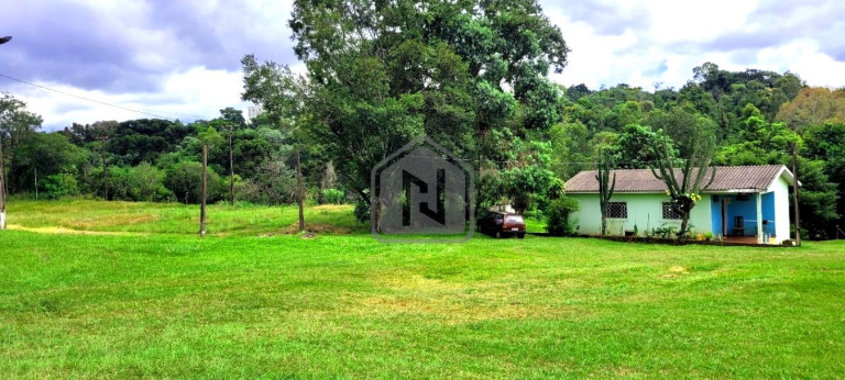 Imagem Imóvel com 2 Quartos à Venda, 254 m² em Maria Luíza - Cascavel