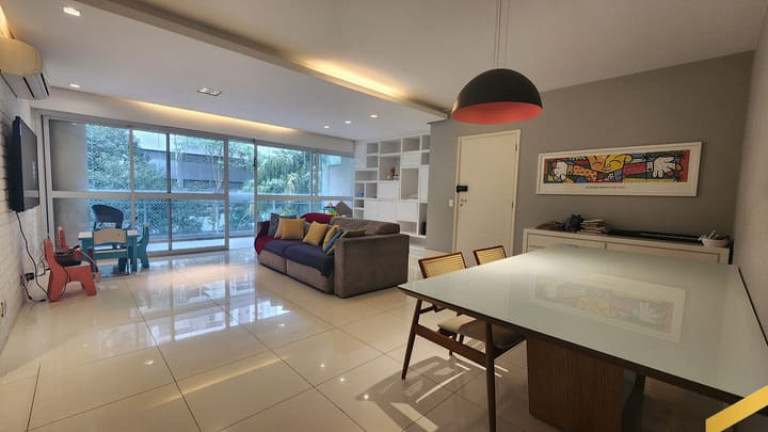 Apartamento com 3 Quartos à Venda, 132 m² em Panamby - São Paulo