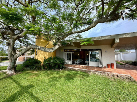 Casa com 4 Quartos à Venda, 259 m² em Atlântida - Xangri-lá