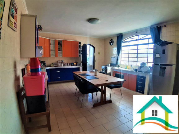 Imagem Casa com 3 Quartos à Venda, 255 m² em Vila Palmares - Santo André