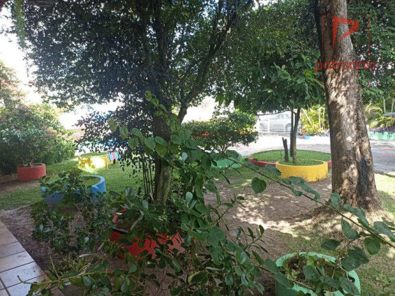 Imagem Imóvel com 3 Quartos à Venda, 230 m² em Capuchinhos - Feira De Santana