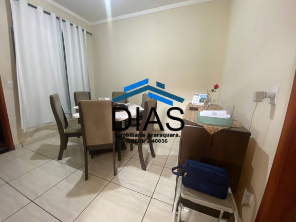 Imagem Casa com 4 Quartos à Venda, 180 m² em Jardim Dos Oitis - Araraquara