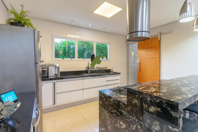 Imagem Casa com 3 Quartos à Venda, 313 m²