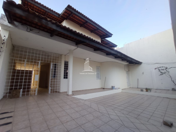 Imagem Casa com 11 Quartos à Venda, 391 m² em Joaquim Távora - Fortaleza