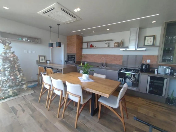 Imagem Casa com 3 Quartos à Venda, 198 m² em Jardim Imperial - Cuiabá