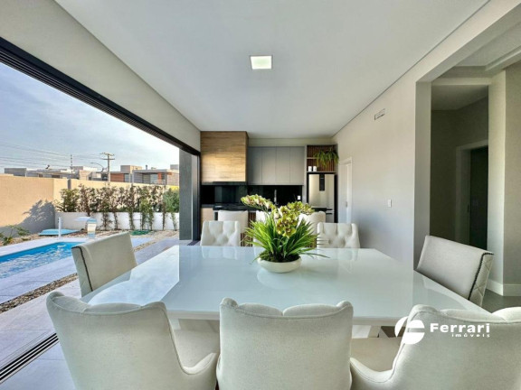 Imagem Casa de Condomínio com 5 Quartos à Venda, 210 m² em Centro - Xangri-lá