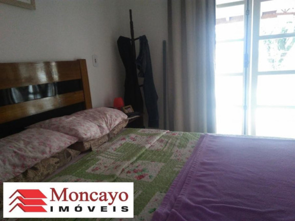 Imagem Sobrado com 4 Quartos à Venda, 300 m² em Centro - Caraguatatuba Imagem Sobrado com 4 Quartos à Venda, 300 m² em Centro - Caraguatatuba