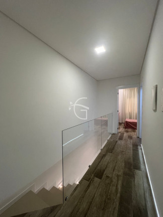 Imagem Casa com 3 Quartos à Venda, em Glória - Joinville Imagem Casa com 3 Quartos à Venda, em Glória - Joinville