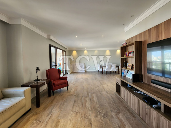 Apartamento com 3 Quartos à Venda, 165 m² em Aclimação - São Paulo
