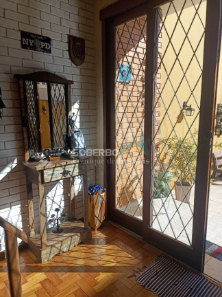 Imagem Casa com 3 Quartos à Venda, 143 m² em Parque Do Ingá - Teresópolis