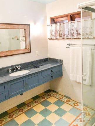 Imagem Casa com 4 Quartos à Venda, 400 m² em Parque Do Imbui - Teresópolis