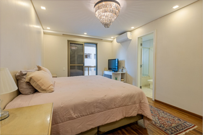 Imagem Apartamento com 3 Quartos à Venda, 200 m² em Indianópolis - São Paulo Imagem Apartamento com 3 Quartos à Venda, 200 m² em Indianópolis - São Paulo