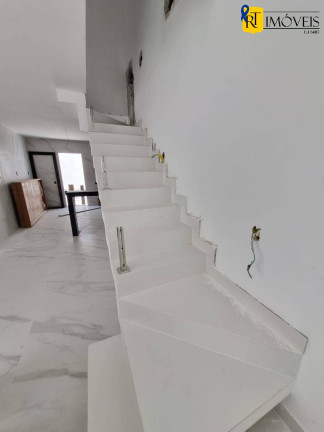 Casa com 4 Quartos à Venda, 141 m² em Palmeiras - Cabo Frio