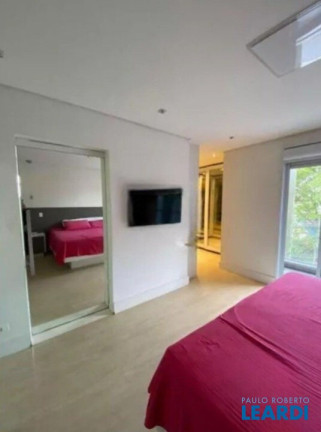 Imagem Sobrado com 4 Quartos à Venda, 357 m² em Vila Vitória - Santo André Imagem Sobrado com 4 Quartos à Venda, 357 m² em Vila Vitória - Santo André
