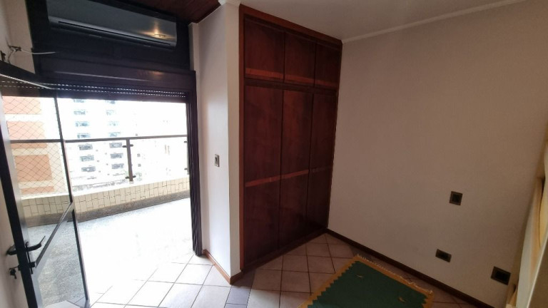 Imagem Apartamento com 3 Quartos à Venda, 130 m² em Pitangueiras - Guarujá Imagem Apartamento com 3 Quartos à Venda, 130 m² em Pitangueiras - Guarujá