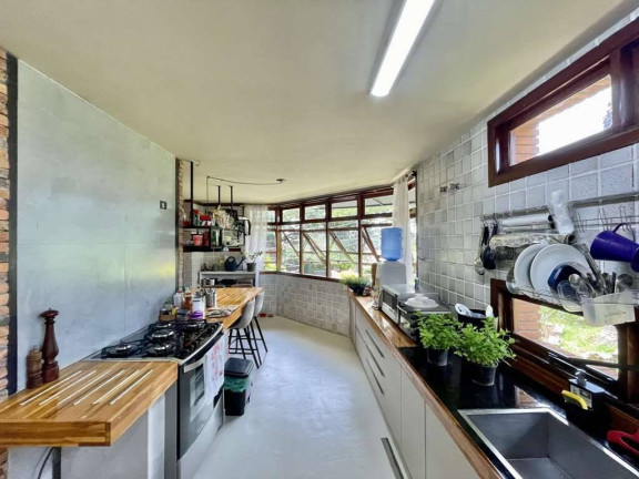 Imagem Casa com 5 Quartos à Venda, 1 m² em Nova Fazendinha - Carapicuíba Imagem Casa com 5 Quartos à Venda, 1 m² em Nova Fazendinha - Carapicuíba