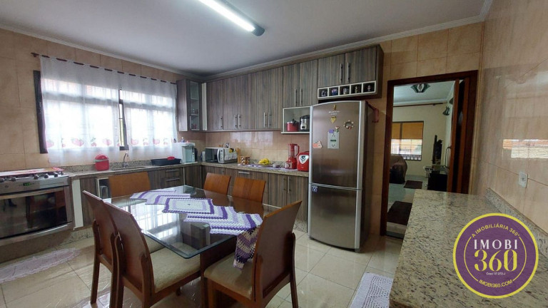 Imagem Sobrado com 3 Quartos à Venda, 180 m² em Itaquera - São Paulo