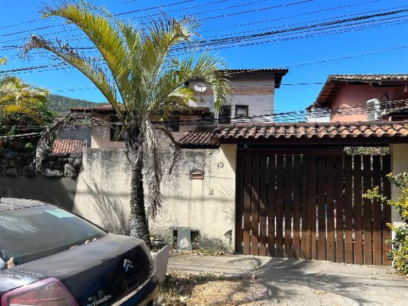 Casa com 3 Quartos à Venda, 364 m² em Itaipu - Niteroi