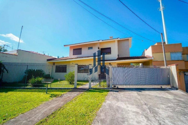 Imagem Sobrado com 5 Quartos à Venda, 267 m² em Seminário - Curitiba