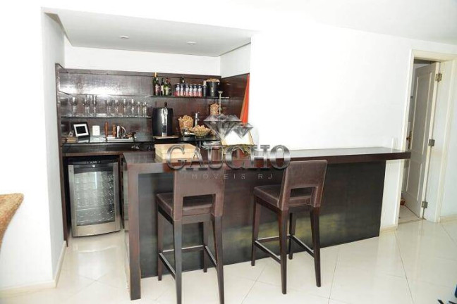Imagem Apartamento com 3 Quartos à Venda, 247 m² em Barra Da Tijuca - Rio De Janeiro Imagem Apartamento com 3 Quartos à Venda, 247 m² em Barra Da Tijuca - Rio De Janeiro