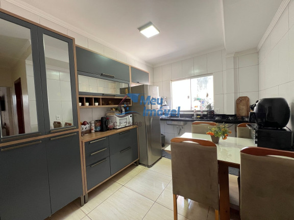 Imagem Casa com 4 Quartos à Venda, 190 m² em Samambaia Sul (samambaia) - Brasília