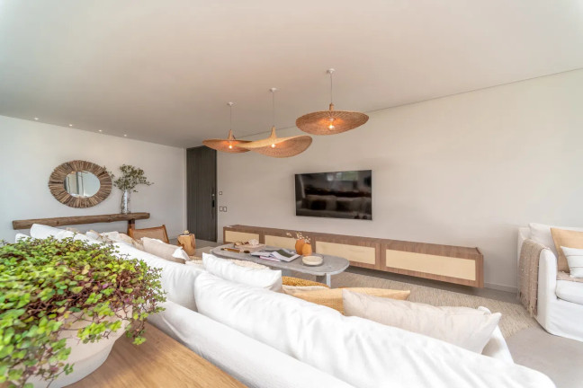 Imagem Casa com 5 Quartos à Venda, 458 m² em Praia Do Estaleiro - Balneário Camboriú Imagem Casa com 5 Quartos à Venda, 458 m² em Praia Do Estaleiro - Balneário Camboriú