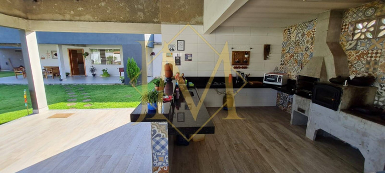 Imagem Chácara com 4 Quartos à Venda, 1.500 m² em Caratinga