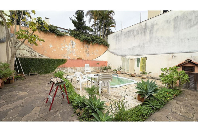 Imagem Casa com 3 Quartos à Venda, em Passo Da Areia - Porto Alegre Imagem Casa com 3 Quartos à Venda, em Passo Da Areia - Porto Alegre